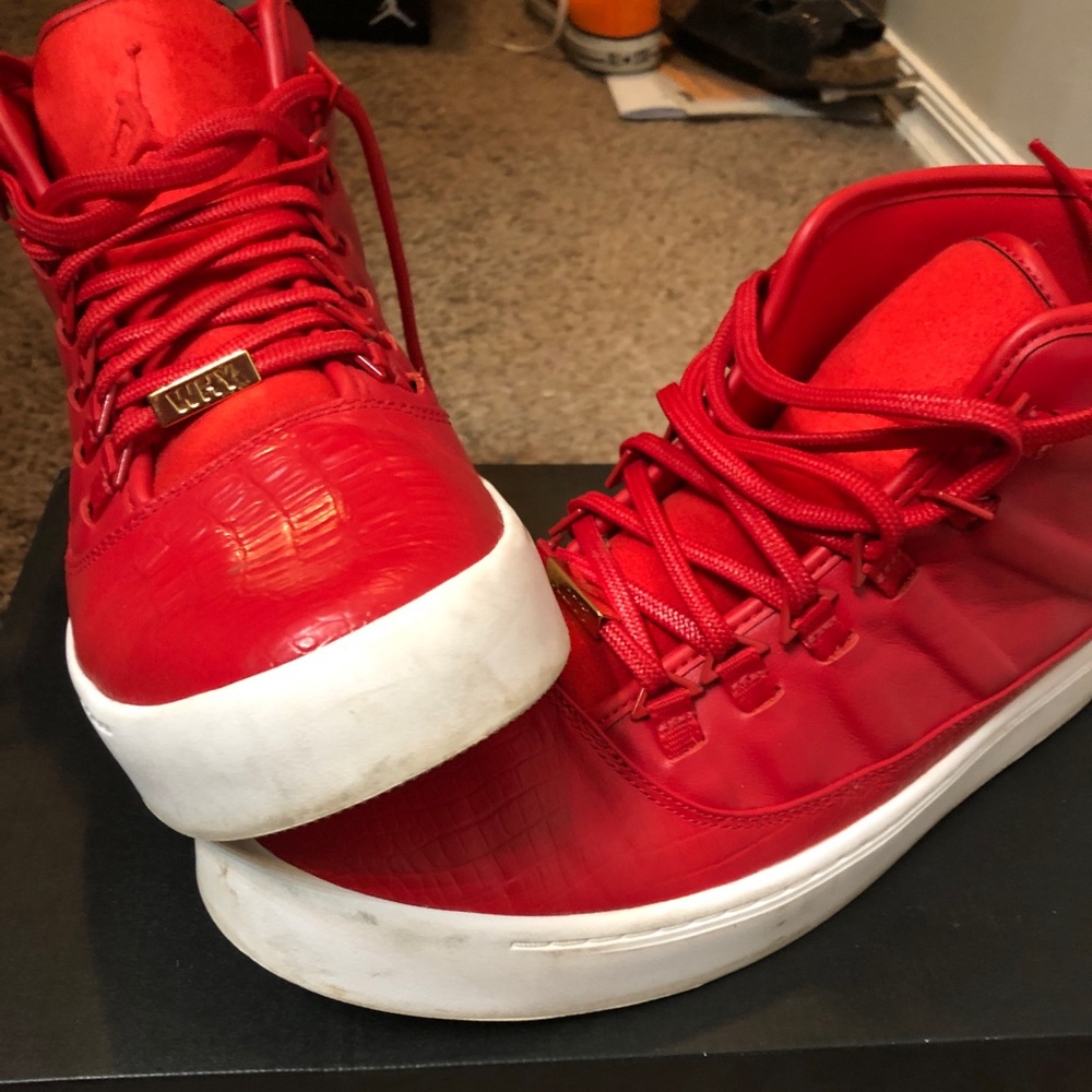 Used Russell Westbrook 0 size 10